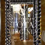 Отель Tota Virginia Antico Podere