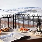 Tota Virginia Antico Podere Серралунга-д'Альба