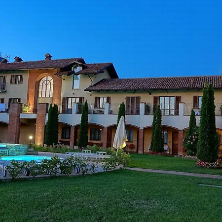 Tota Virginia Antico Podere ホテル