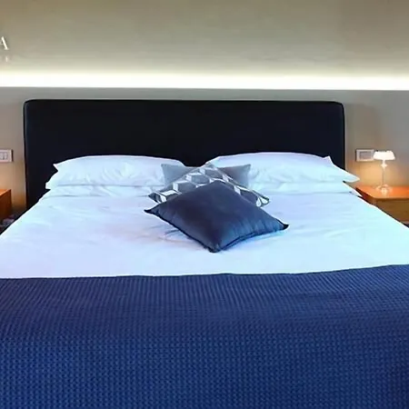 Tota Virginia Antico Podere Hotel Serralunga d'Alba