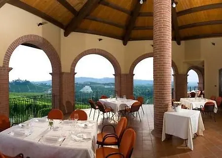 Tota Virginia Antico Podere Hotel 4*