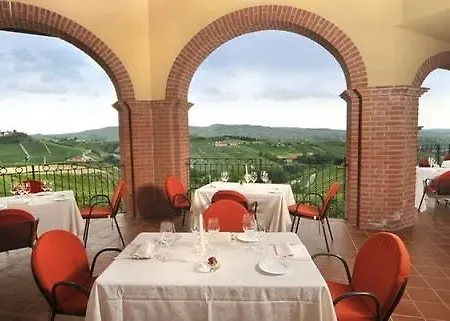 Tota Virginia Antico Podere Hotel