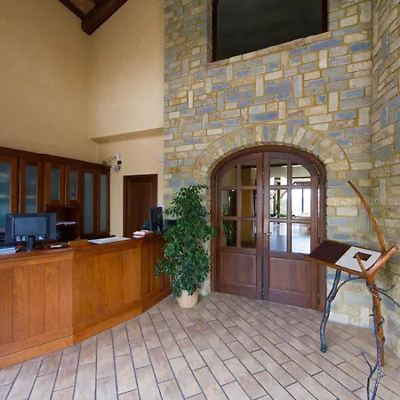 Tota Virginia Antico Podere 4* Серралунга-д'Альба