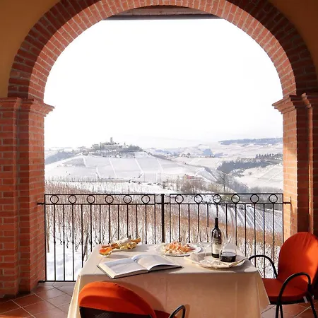 Tota Virginia Antico Podere Отель 4*