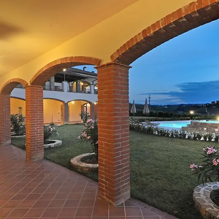 Hotel Tota Virginia Antico Podere 4*