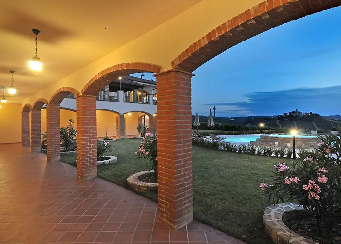 Tota Virginia Antico Podere Hotel 4*