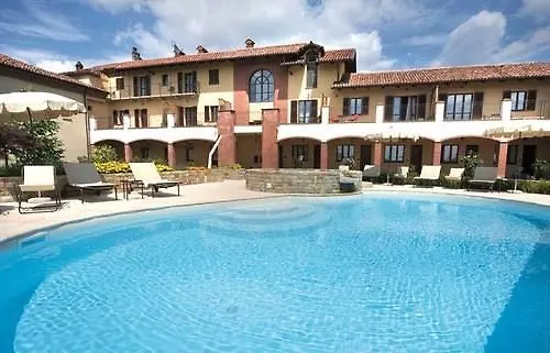 Tota Virginia Antico Podere Hotel Serralunga d'Alba