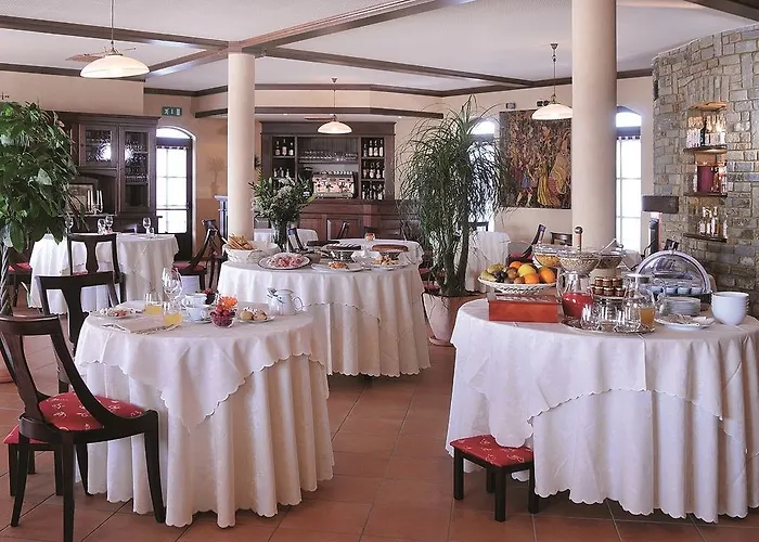 Tota Virginia Antico Podere Hotel Serralunga d'Alba